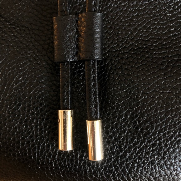 Kate Spade bag with gold hardware - Picture 10 of 11